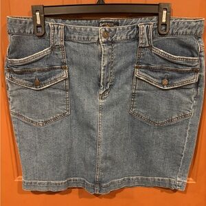 American Living Denim Skirt Size 16 Flap Pockets